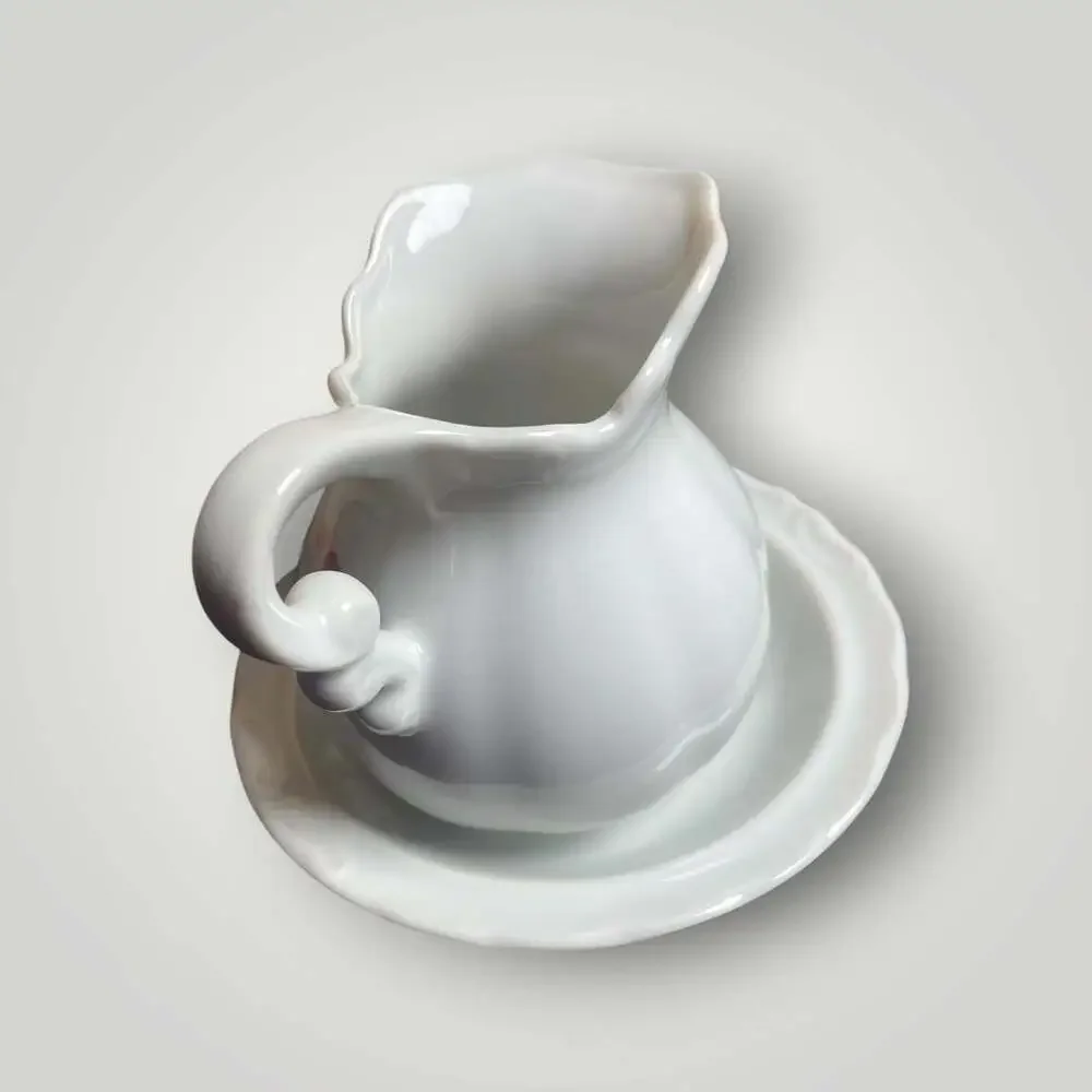 Graceland Tennessee Miniature Creamer Pitcher and Underplate Dish Souvenir